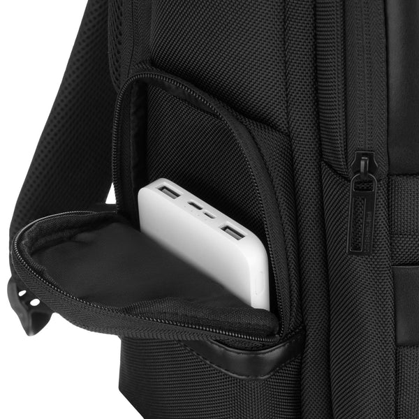 Kuprinė unisex Peterson, juoda K17