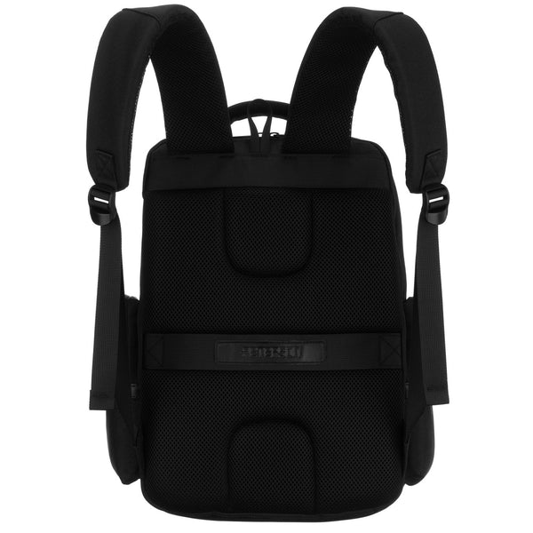 Kuprinė unisex Peterson, juoda K17