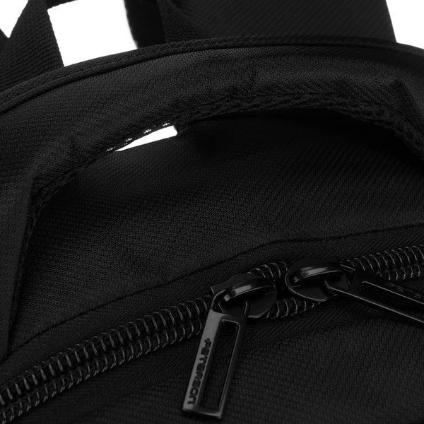 Vidutinė kuprinė unisex Peterson, juoda N515