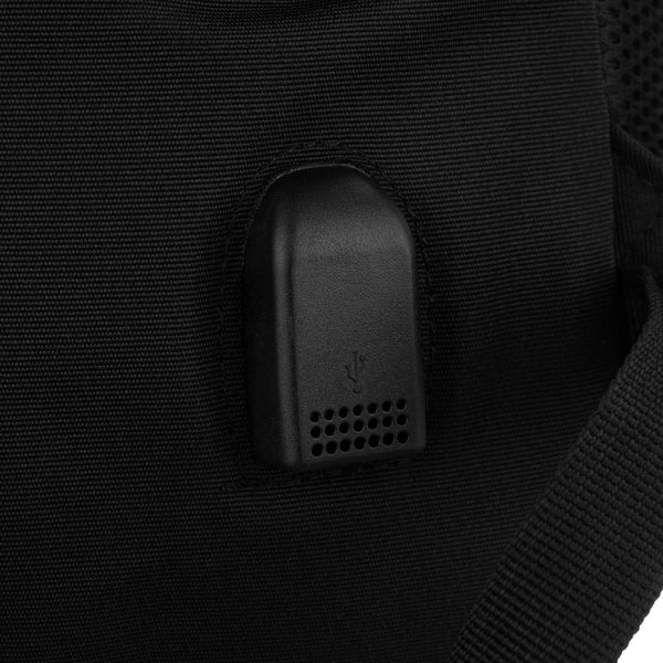 Vidutinė kuprinė unisex Peterson, juoda N516