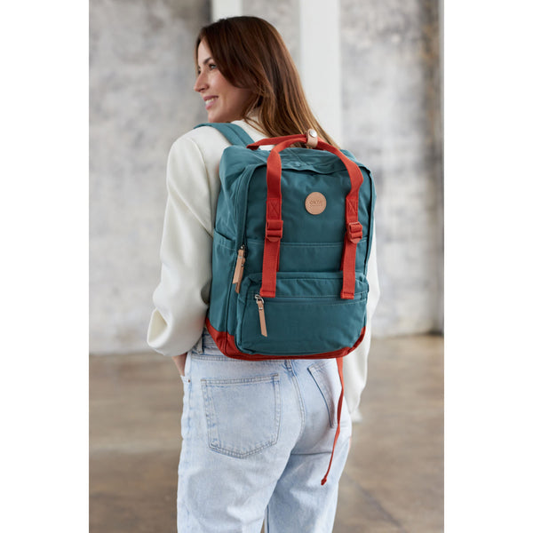 Miesto kuprinė su skyriumi nešiojamam kompiuteriui Himawari, turkio ir oranžinė.