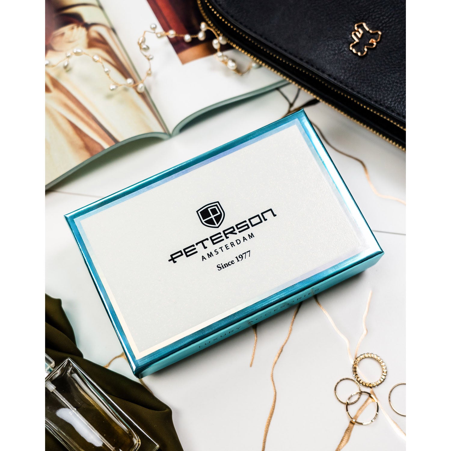 Vidutinė piniginė moterims Peterson, ruda PT69