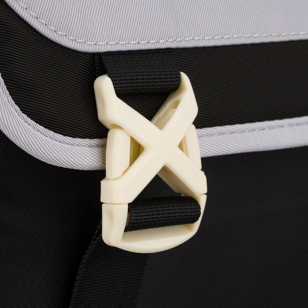 Vidutinė kuprinė unisex Peterson, pilka-juoda