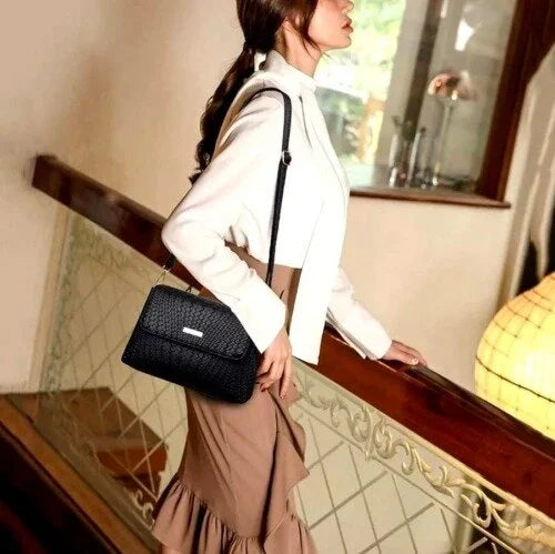 Rankinė moterims G56 juoda