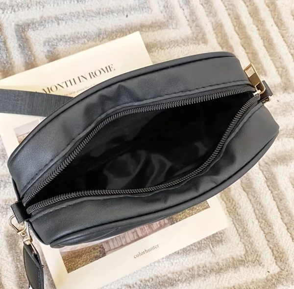 Rankinė moterims N4, juoda R244