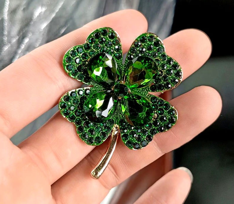 Sagė keturlapis dobilas, auksinė