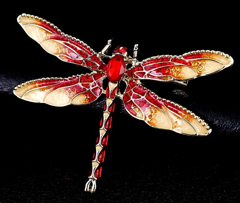 Segė su svarovskiais, laumžirgis