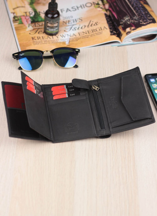 Vyriška odinė piniginė Pierre Cardin Tilak28 326 juoda su RFID apsauga S453