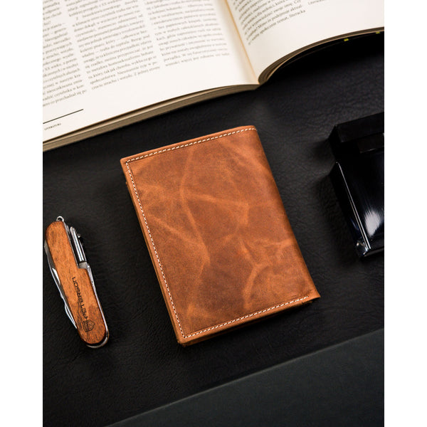 Vyriška odinė piniginė su elnio įspaudu, ruda S161