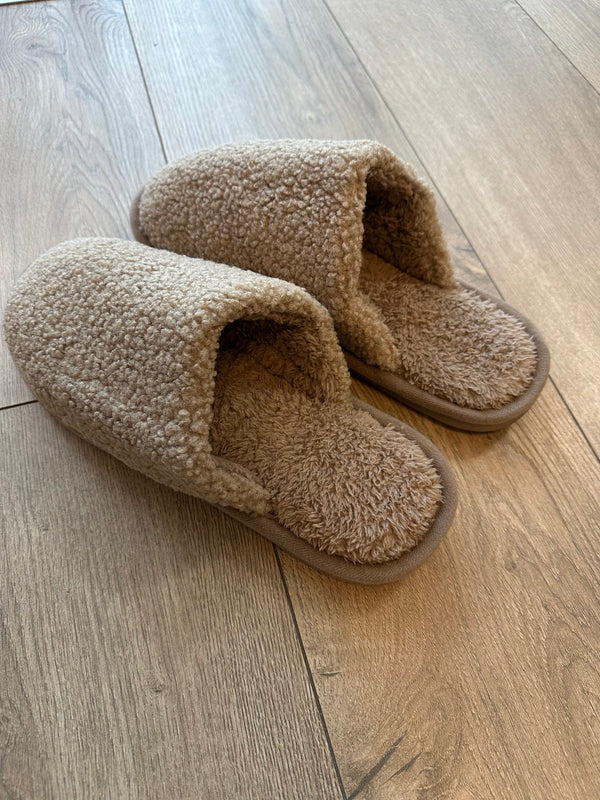 Vyriškos šiltos šlepetės su minkštu pamušalu, smėlio spalvos