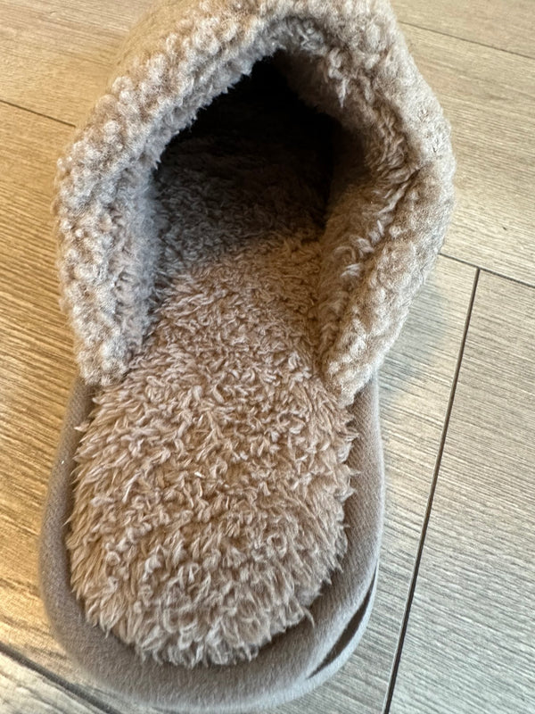 Vyriškos šiltos šlepetės su minkštu pamušalu, smėlio spalvos