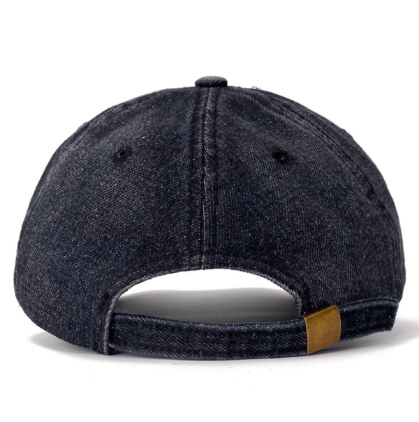 Universali kepurė su snapeliu D2, juoda N252