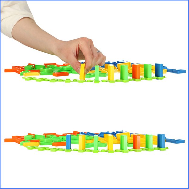 Mokomasis žaidimas domino blokai lėktuvas su paleidimo